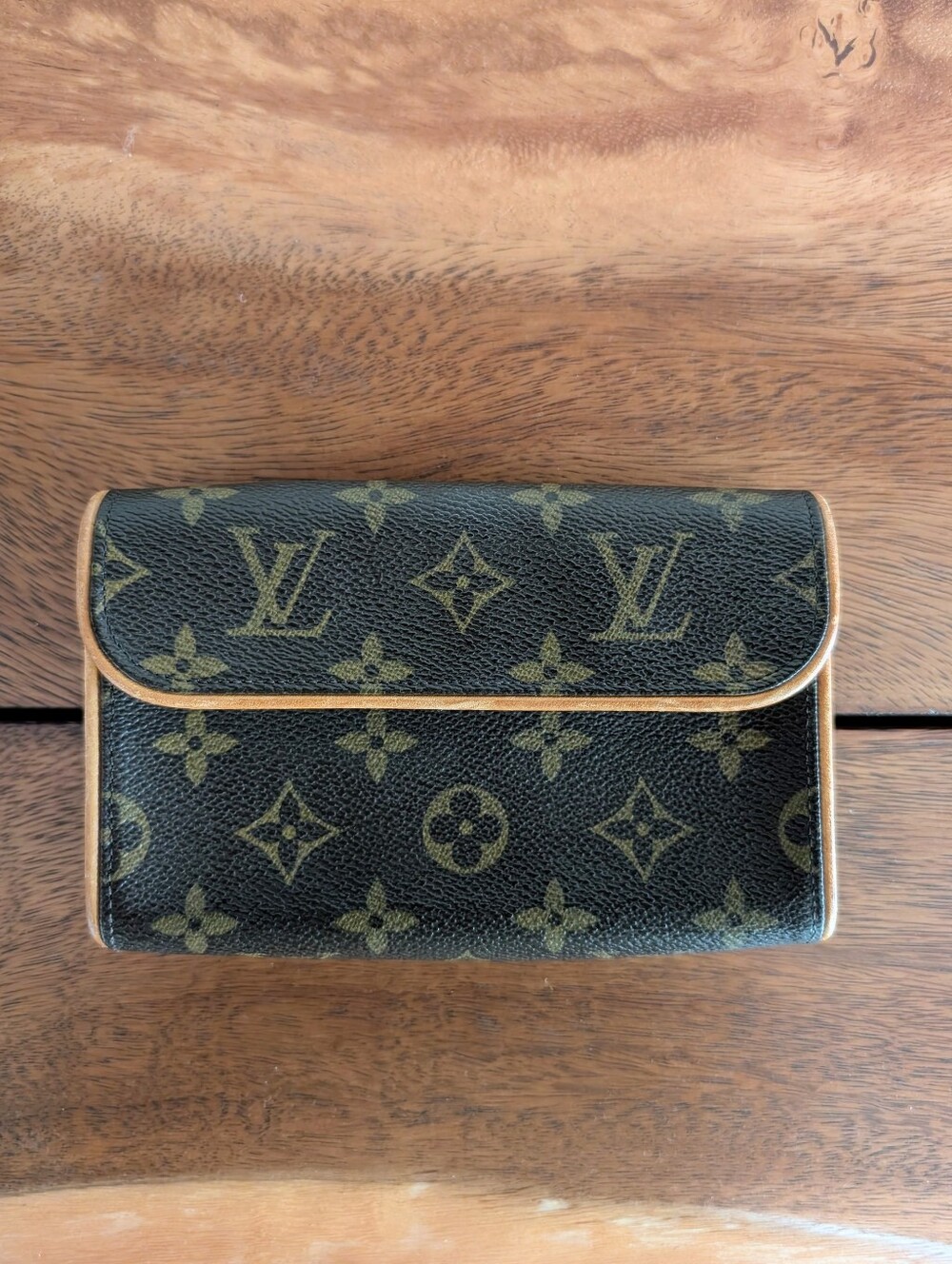 Louis Vuitton Pochette Florentine Monogram Canvas Belt Bag